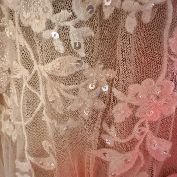 size 10 Enchanting by Mon Cheri Professionally dry cleaned in box. - Picture 4 of 10